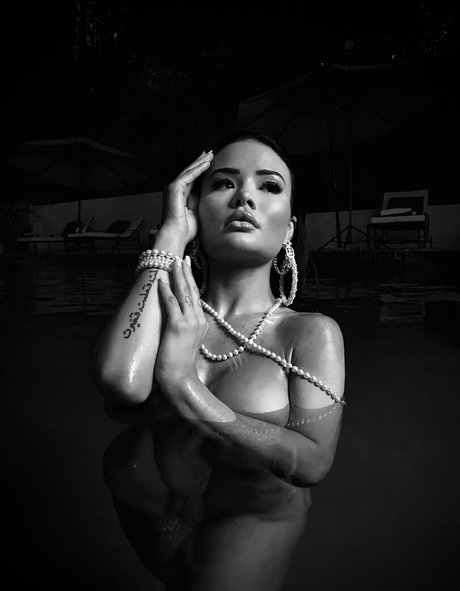 jessicasunokfree jolie étoile galerie