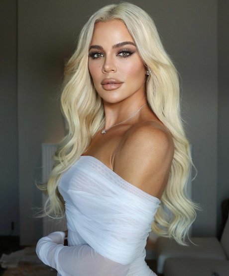 Khloe Kardashian étoile sexy archive