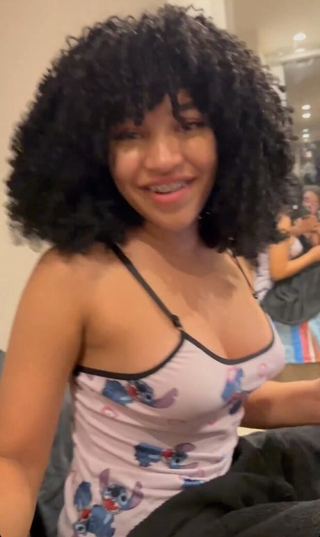 Marycuriell modèle porno image