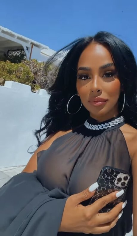 Ayisha Diaz estrella erótica imágenes