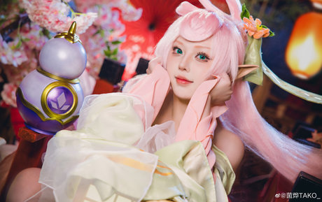 Takomayuyi star du porno adulte photos