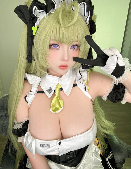 Takomayuyi star du porno hd des photos