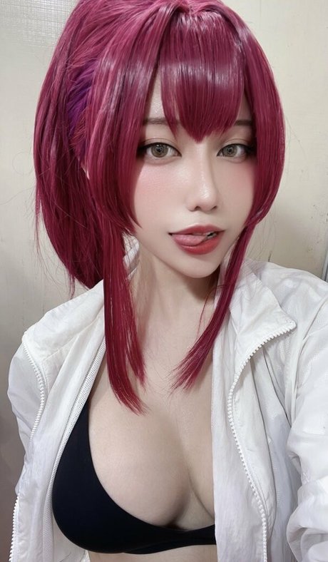 Ain Nguyen model adult photos
