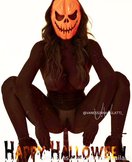 Vanessinha Vailatti modèle nu des photos