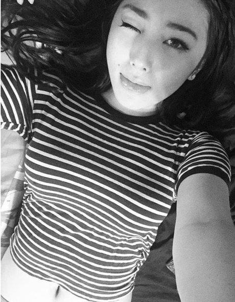 xChocobars estrella desnuda galerías