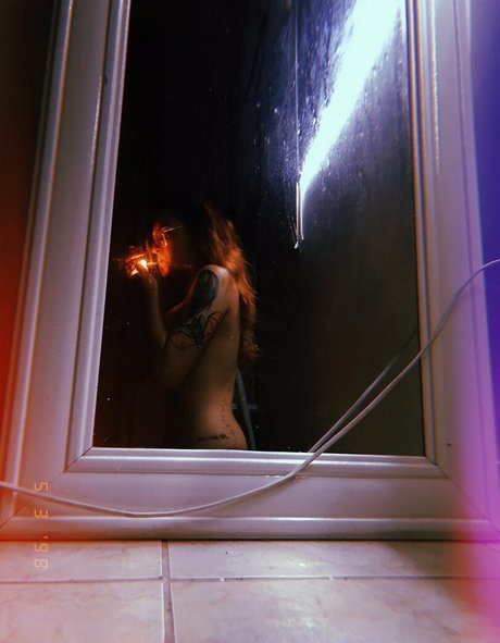 camilaferreirai modèle de haute qualité archive