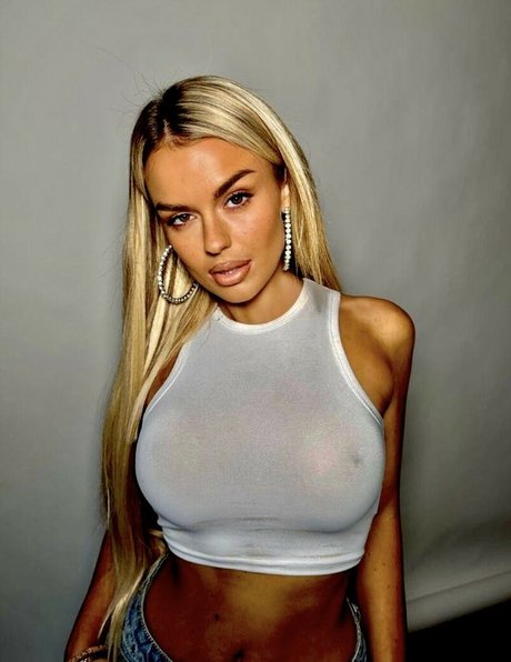 Tallia Storm star du porno xxx photos