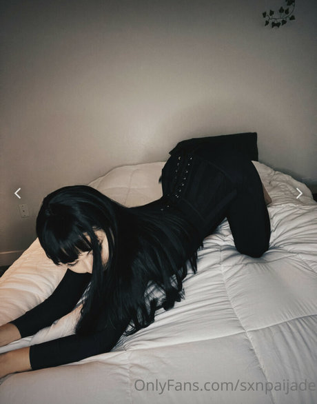 sxnpaijade modèle érotique image