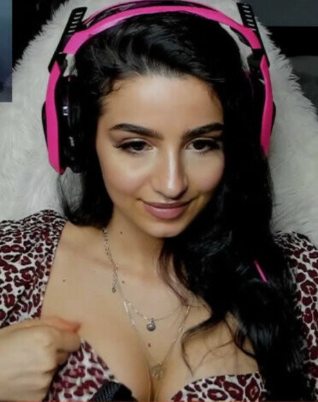 mnufo pornstar art photo