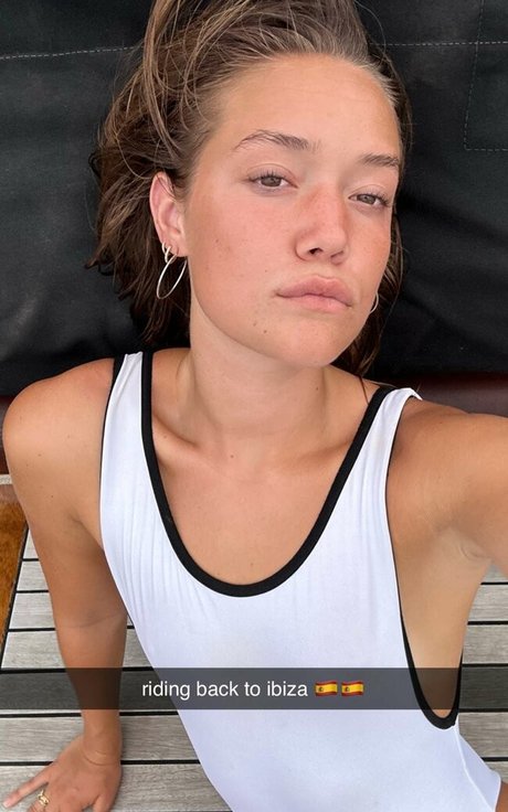 Olivia Ponton estrella xxx archivo