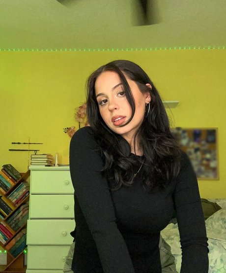 Stef Solari hermosa estrella foto