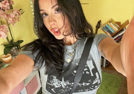 Stef Solari estrella porno xxx imágenes