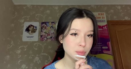 Lezzy Bunny ASMR modelo desnuda imágenes