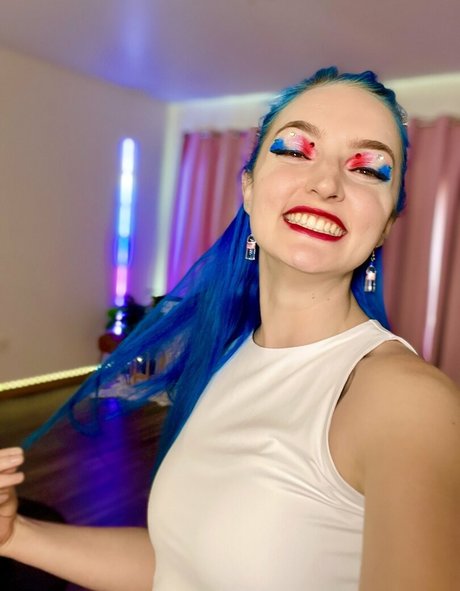 Littlesiha modelo superior galerías