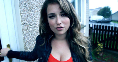 Milana Vayntrub star du porno adulte photos