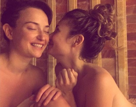 Milana Vayntrub estrella pornografica fotos