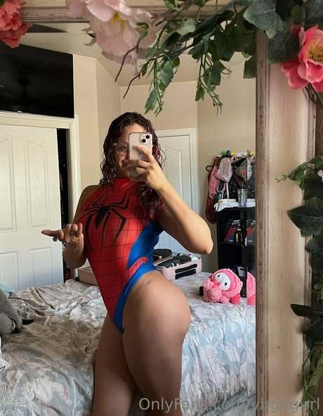 Virgogirrl haut modèle photo