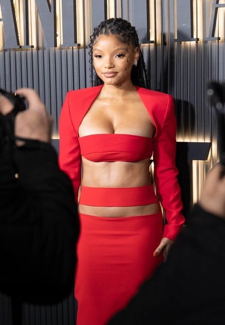 Halle Bailey actriz desnuda imágenes
