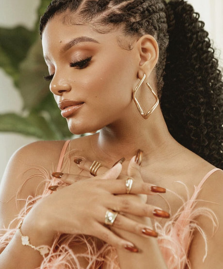 Halle Bailey hermosa actriz fotos