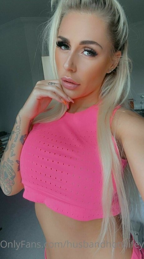 Hotwifey modelo atractivo imágenes