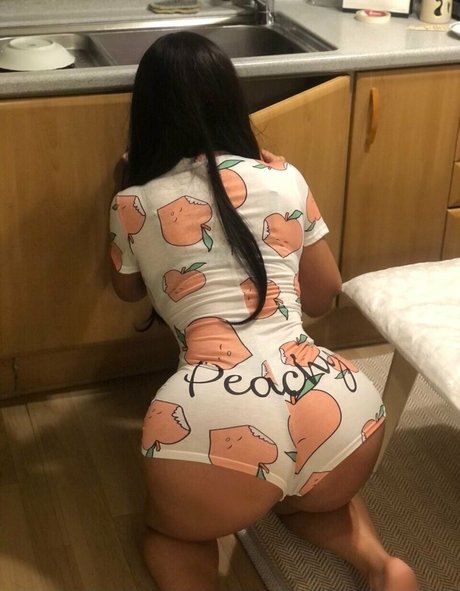 Ssunbiki modelo sexy imágenes