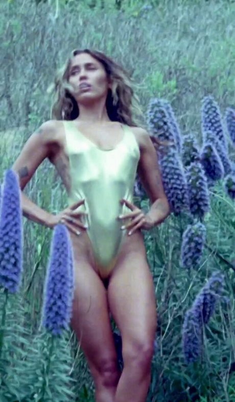 Miley Cyrus sexe star du porno galerie