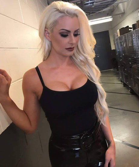 Maryse WWE desnudos de modelos recopilación