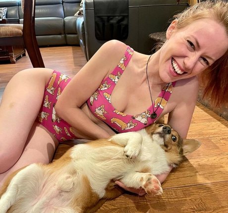 Marisha Ray étoile nue galerie