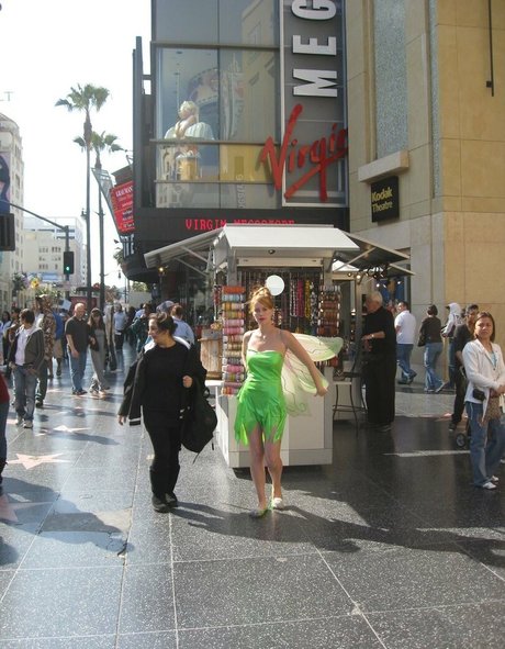 Marisha Ray actrice exclusive archive