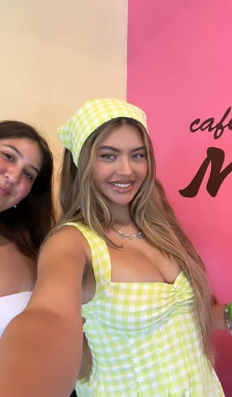Sofia Jamora free star images
