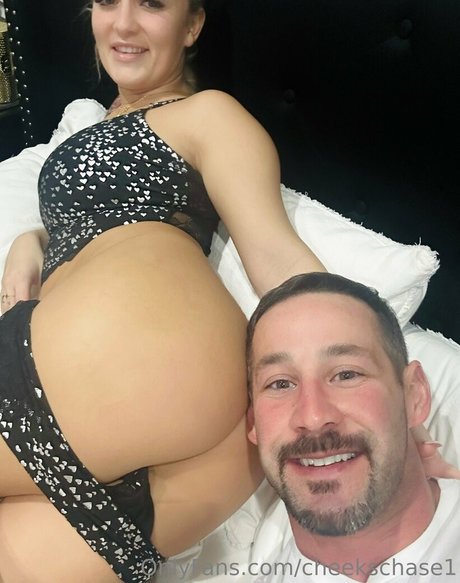 cheekschase1 sexo estrella galería