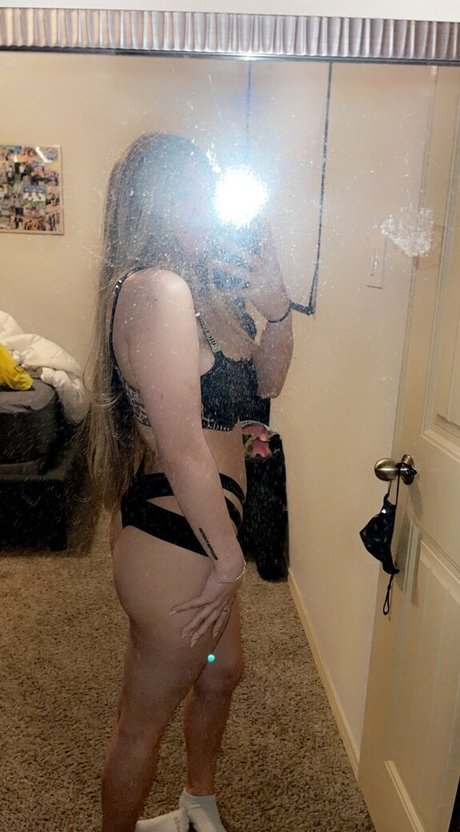 xolatina modèle sexy photo