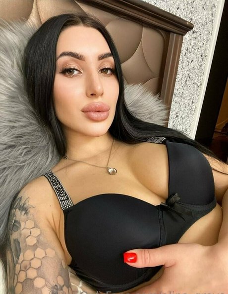 alina greys estrella exclusiva fotos