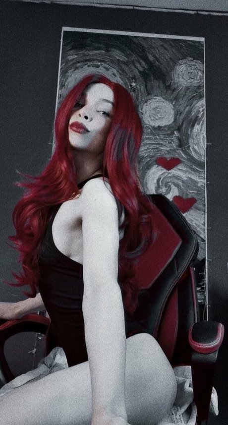 lil holly modelo caliente archivo