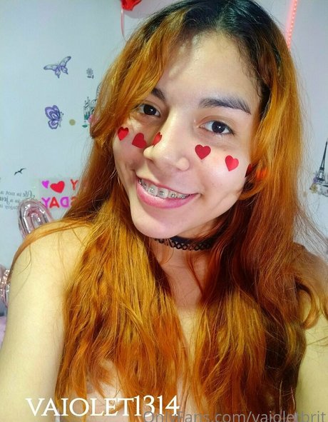 vaioletbrit estrella porno caliente imágenes