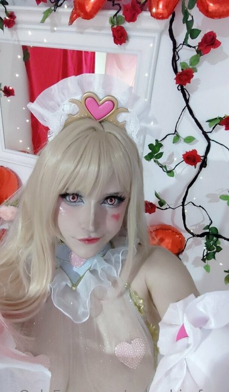 yukeshirofree estrella desnuda archivo