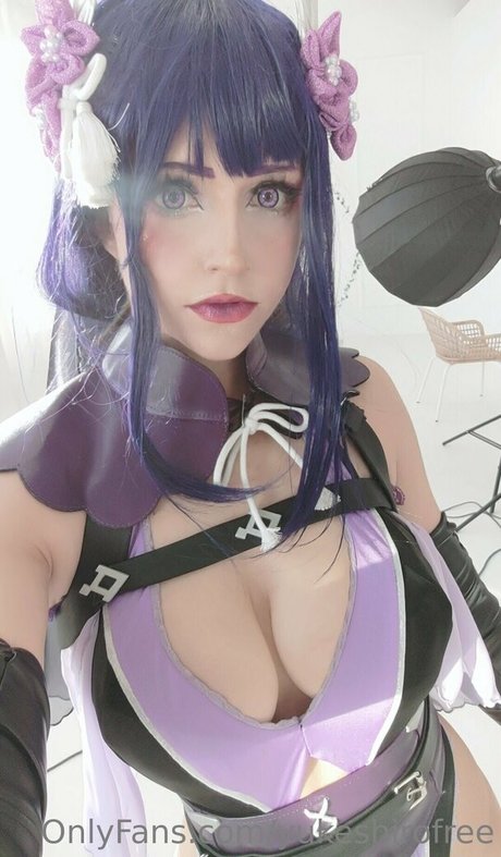 yukeshirofree modèle artistique galerie