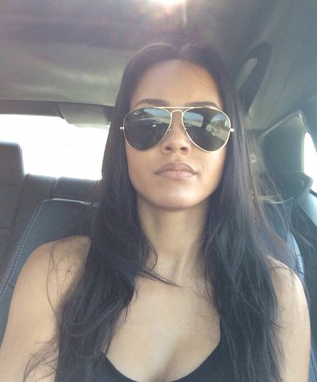 Tristin Mays modelo caliente galerías