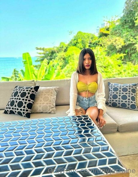tinyjasmine model hd pics