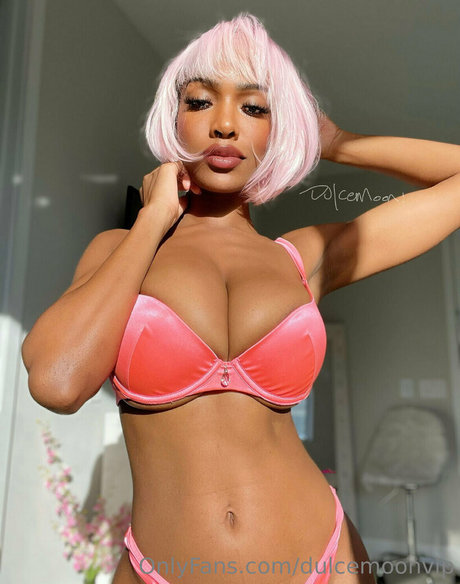 dulcemoonvip actrice porno des photos