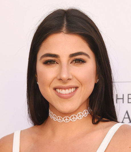 Daniella Monet modèle sympa photos