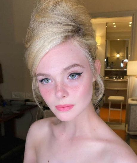 Elle Fanning modelo de arte recopilación
