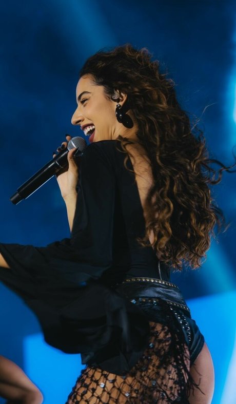 Marina Sena belle actrice photos