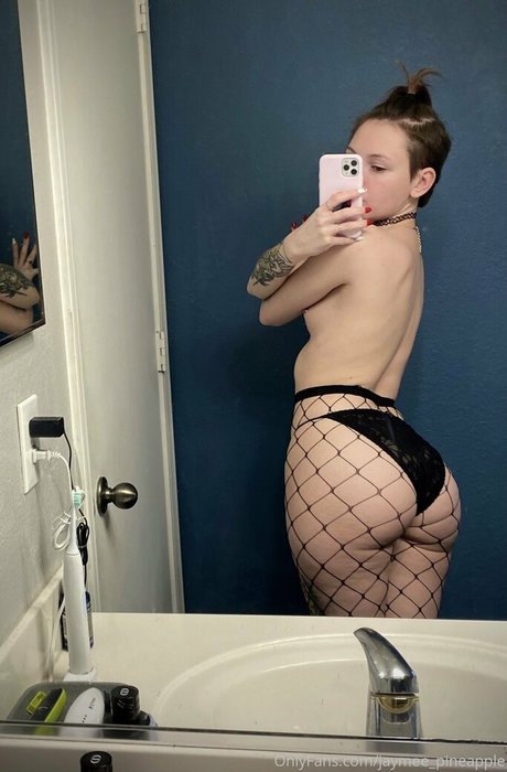 jaymee pineapple actrice de nus image