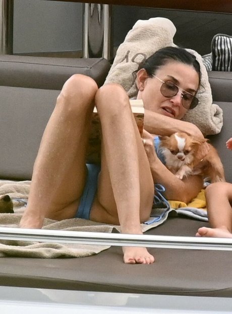 Demi Moore xxx model galleries