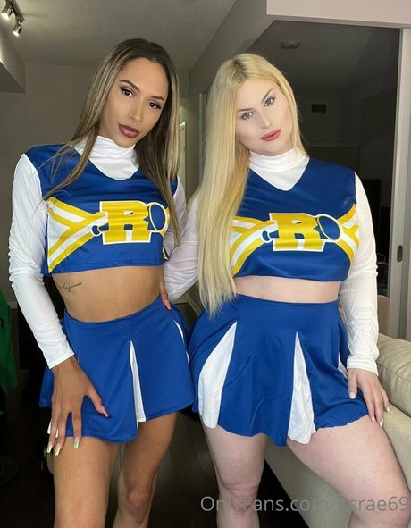 ItsRae69 star du porno belle collection