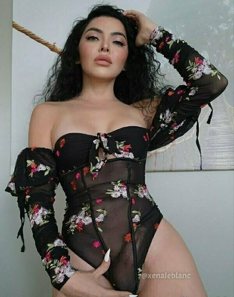 ItsRae69 modelo pornografico fotos