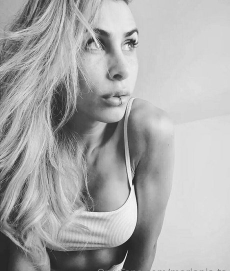 mariapia ts modelo de alta definición fotos