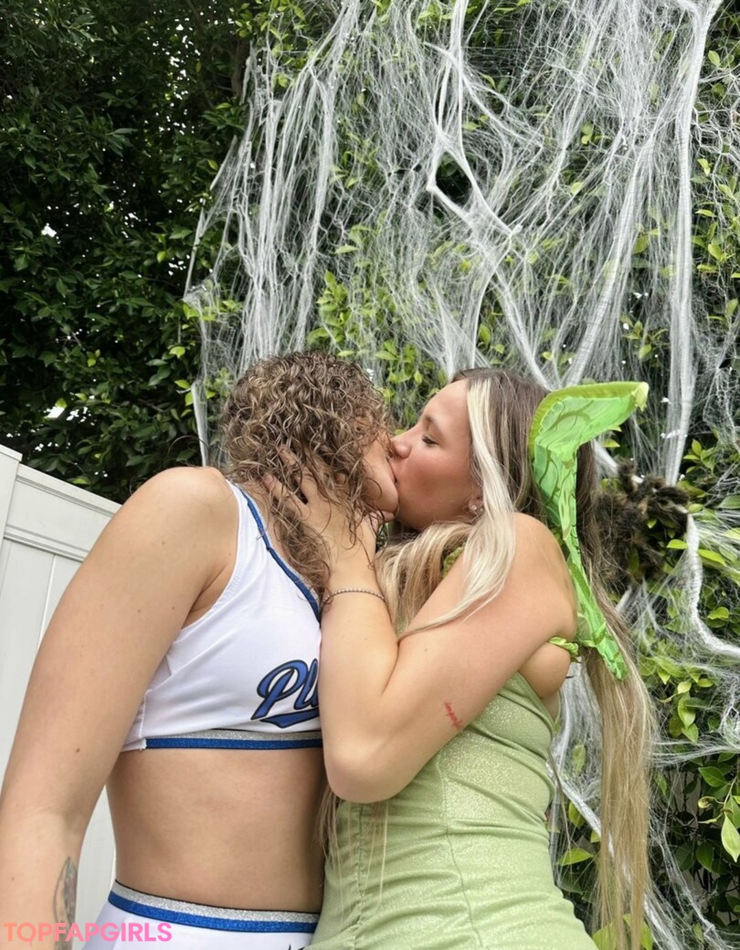 Nadia Amine star du porno exclusive photo