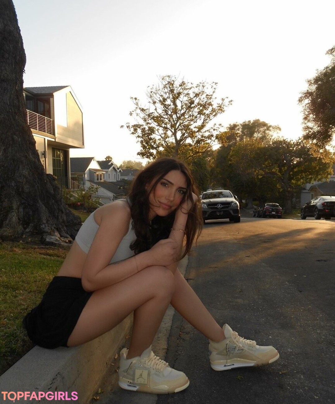 Nadia Amine actrice érotique collection